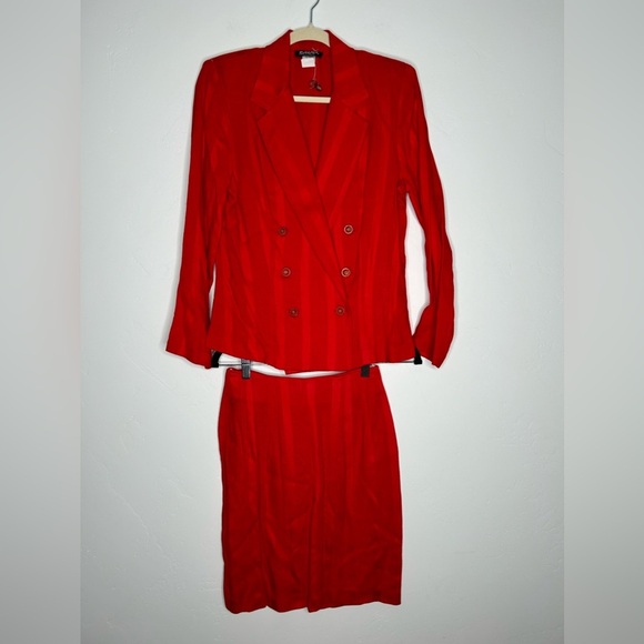Vintage Dresses & Skirts - Vintage Sauci Red Stripe Skirt Suit Set Size Med Blazer Size 3 Skirt Office 90's